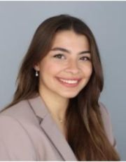 Headshot of Nadine Mahmoud