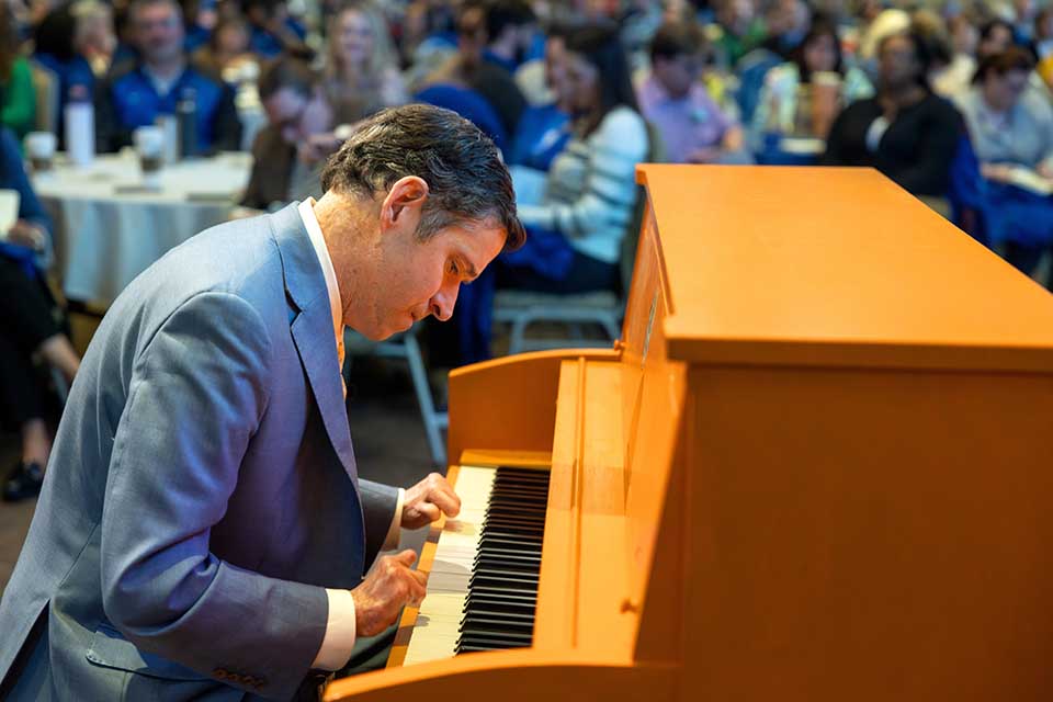 O'Leary at Cannonball a man playing a piano